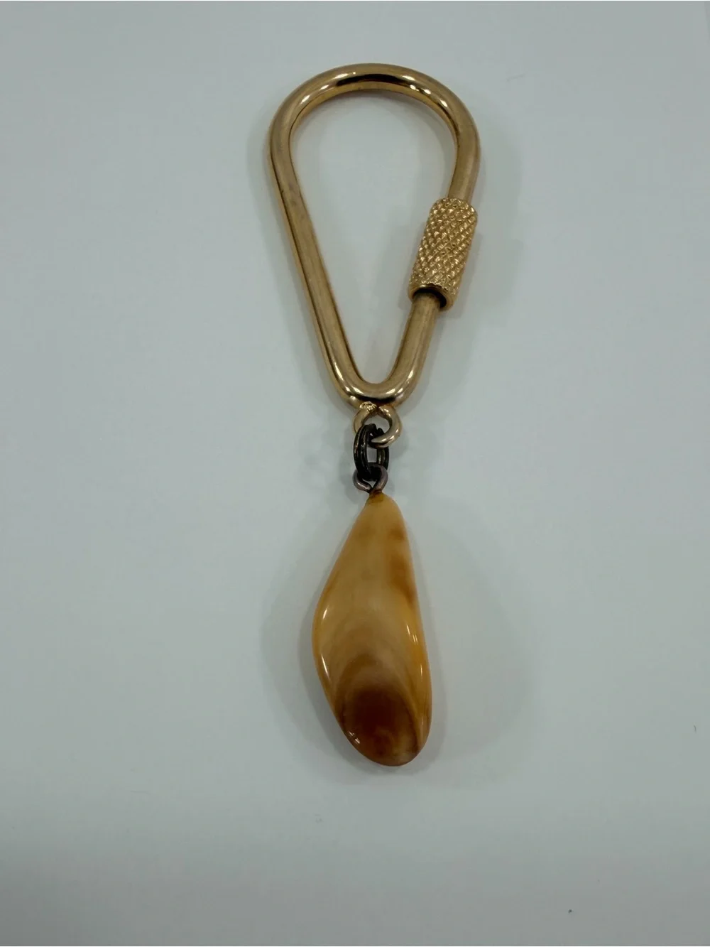 VTG Brass Tone Screw Gate Scrimshaw Keychain Nautical Ship Carved Bone Pendant
